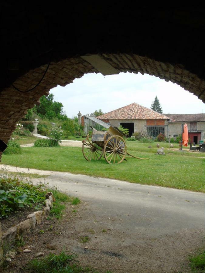 Eco Logis De Chantegrolle Bed & Breakfast Champagne-Mouton Exterior photo